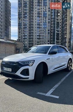 Внедорожник / Кроссовер Audi Q8 e-tron 2024 в 