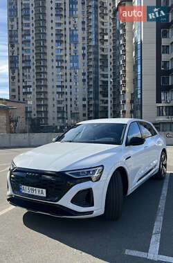 Внедорожник / Кроссовер Audi Q8 e-tron 2024 в 