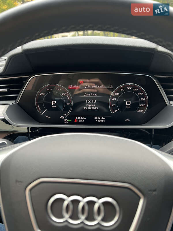 Внедорожник / Кроссовер Audi Q8 e-tron 2024 в Киеве