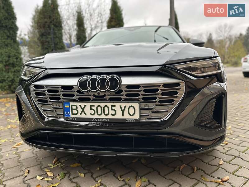 Позашляховик / Кросовер Audi Q8 e-tron 2023 в Хмельницькому