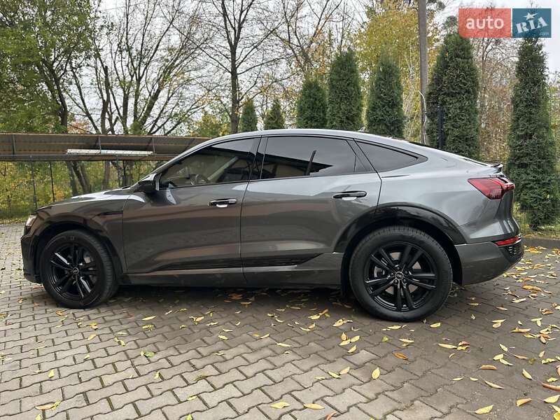 Позашляховик / Кросовер Audi Q8 e-tron 2023 в Хмельницькому