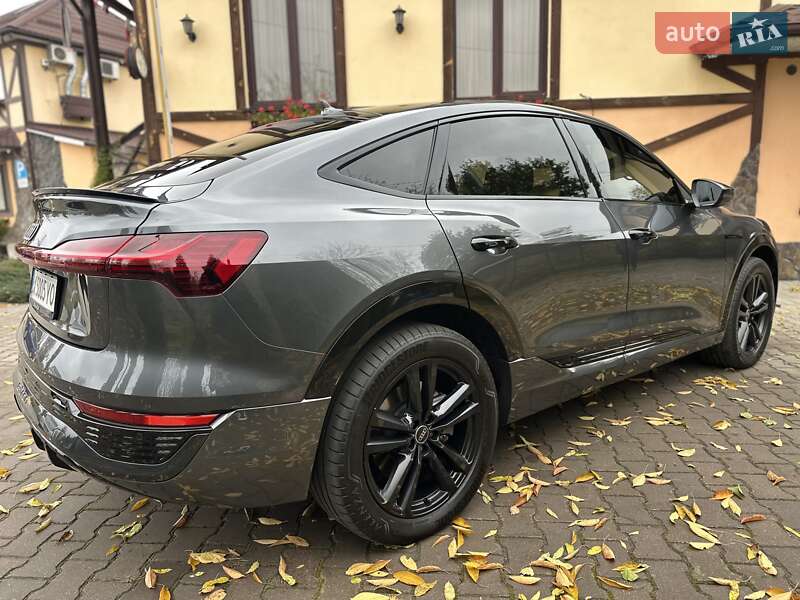 Позашляховик / Кросовер Audi Q8 e-tron 2023 в Хмельницькому