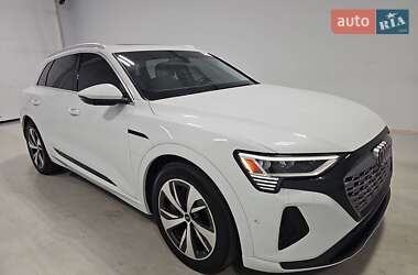 Внедорожник / Кроссовер Audi Q8 e-tron 2023 в Харькове