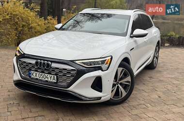 Позашляховик / Кросовер Audi Q8 e-tron 2023 в Харкові