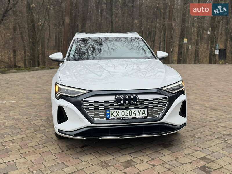 Внедорожник / Кроссовер Audi Q8 e-tron 2023 в Харькове