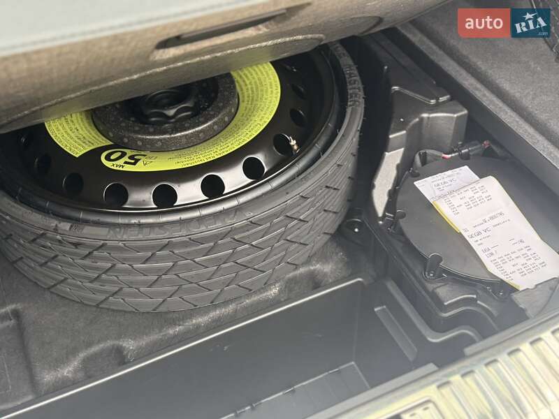 Внедорожник / Кроссовер Audi Q8 e-tron 2023 в Харькове