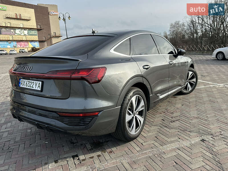 Внедорожник / Кроссовер Audi Q8 e-tron 2023 в Харькове