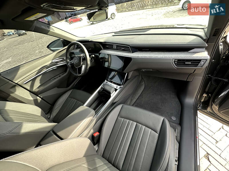 Внедорожник / Кроссовер Audi Q8 e-tron 2023 в Харькове