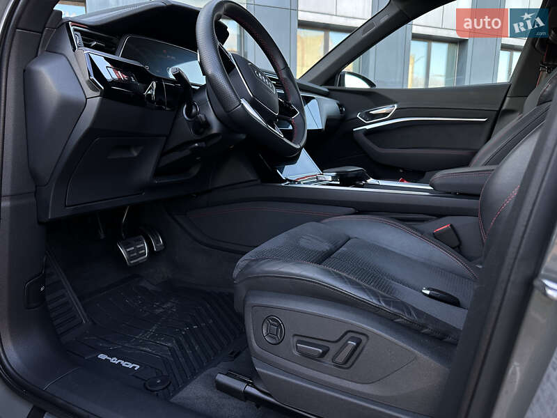 Внедорожник / Кроссовер Audi Q8 e-tron 2023 в Ровно