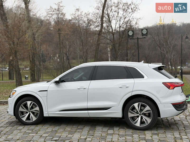 Внедорожник / Кроссовер Audi Q8 e-tron 2023 в Киеве фото 8 Внедорожник / Кроссовер Audi Q8 e-tron 2023 в Киеве