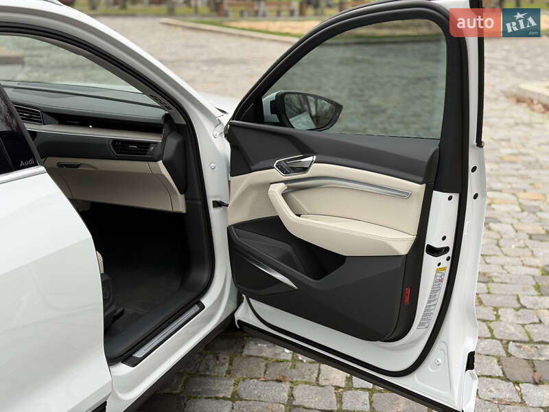Внедорожник / Кроссовер Audi Q8 e-tron 2023 в Киеве фото 40 Внедорожник / Кроссовер Audi Q8 e-tron 2023 в Киеве