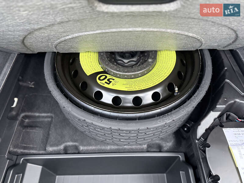 Внедорожник / Кроссовер Audi Q8 e-tron 2023 в Киеве фото 69 Внедорожник / Кроссовер Audi Q8 e-tron 2023 в Киеве