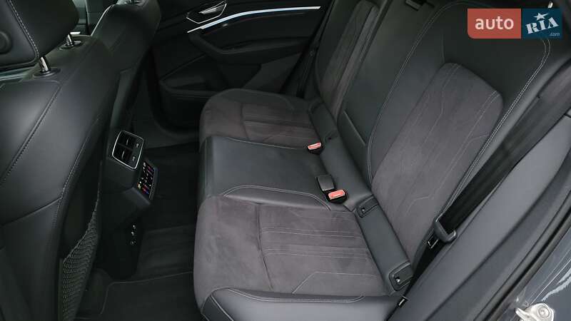 Внедорожник / Кроссовер Audi Q8 e-tron 2023 в Хмельницком фото 29 Внедорожник / Кроссовер Audi Q8 e-tron 2023 в Хмельницком