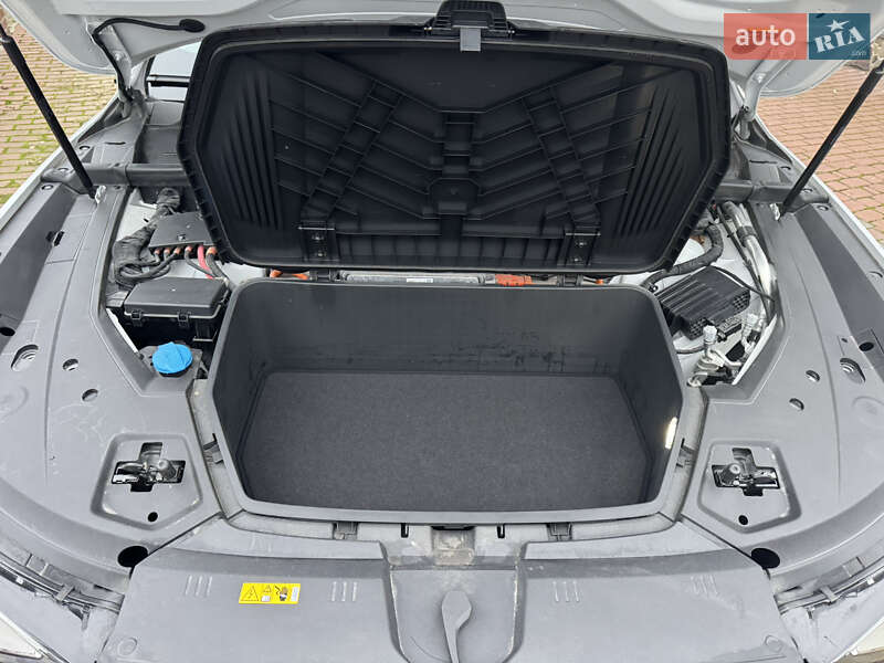 Внедорожник / Кроссовер Audi Q8 e-tron 2023 в Киеве фото 11 Внедорожник / Кроссовер Audi Q8 e-tron 2023 в Киеве