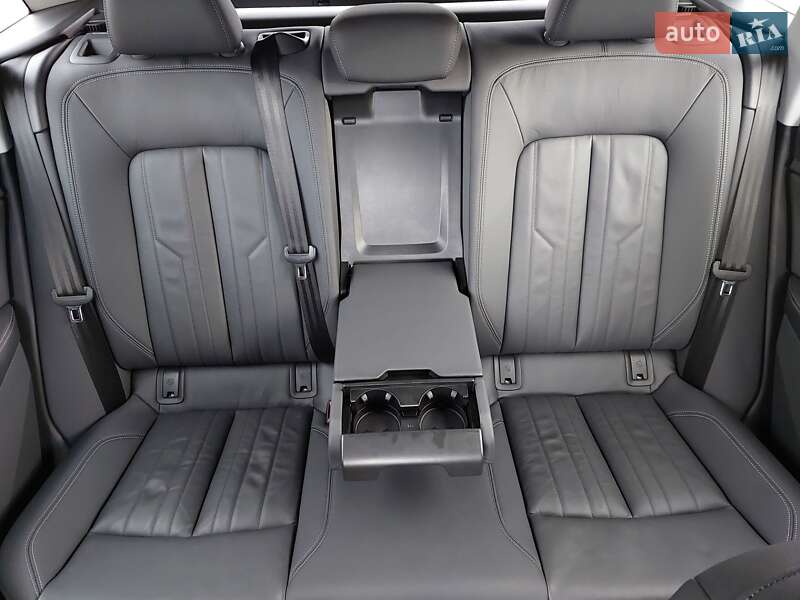 Внедорожник / Кроссовер Audi Q8 e-tron 2023 в Харькове