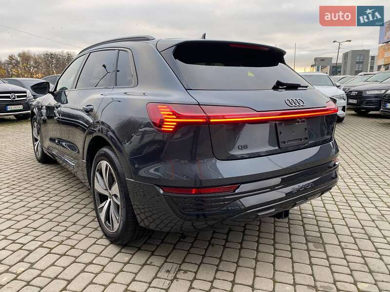 Внедорожник / Кроссовер Audi Q8 e-tron 2023 в Львове фото 5 Внедорожник / Кроссовер Audi Q8 e-tron 2023 в Львове