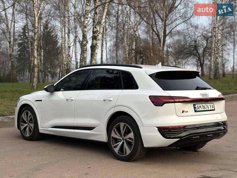 Внедорожник / Кроссовер Audi Q8 e-tron 2024 в Киеве