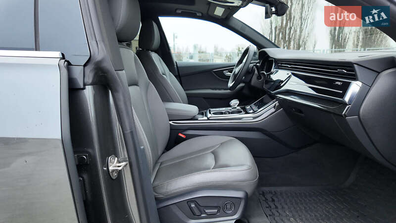 Внедорожник / Кроссовер Audi Q8 e-tron 2023 в Киеве