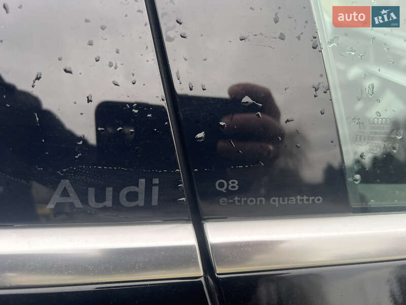 Внедорожник / Кроссовер Audi Q8 e-tron 2024 в Здолбунове фото 11 Внедорожник / Кроссовер Audi Q8 e-tron 2024 в Здолбунове