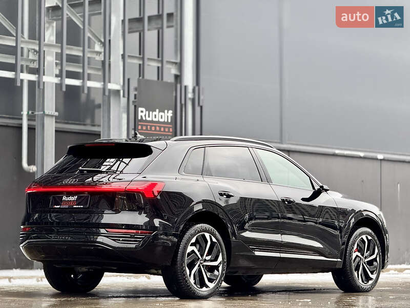 Внедорожник / Кроссовер Audi Q8 e-tron 2023 в Киеве фото 15 Внедорожник / Кроссовер Audi Q8 e-tron 2023 в Киеве
