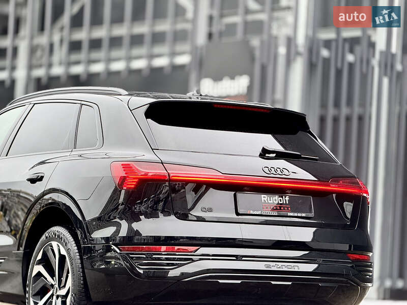 Внедорожник / Кроссовер Audi Q8 e-tron 2023 в Киеве фото 17 Внедорожник / Кроссовер Audi Q8 e-tron 2023 в Киеве