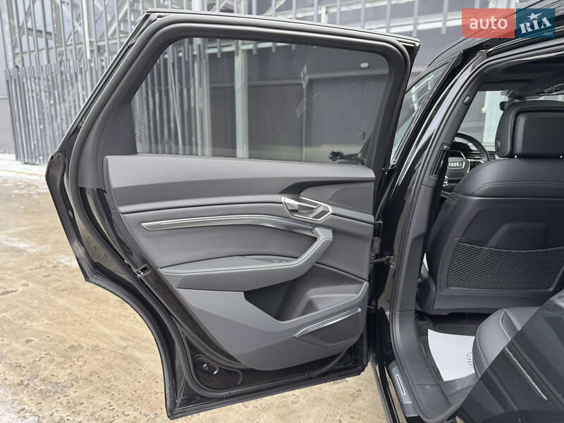 Внедорожник / Кроссовер Audi Q8 e-tron 2023 в Киеве фото 43 Внедорожник / Кроссовер Audi Q8 e-tron 2023 в Киеве