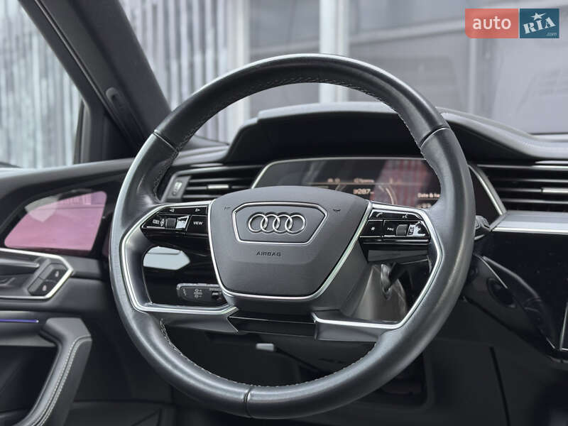 Внедорожник / Кроссовер Audi Q8 e-tron 2023 в Киеве фото 50 Внедорожник / Кроссовер Audi Q8 e-tron 2023 в Киеве
