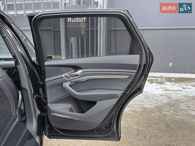 Внедорожник / Кроссовер Audi Q8 e-tron 2023 в Киеве фото 54 Внедорожник / Кроссовер Audi Q8 e-tron 2023 в Киеве