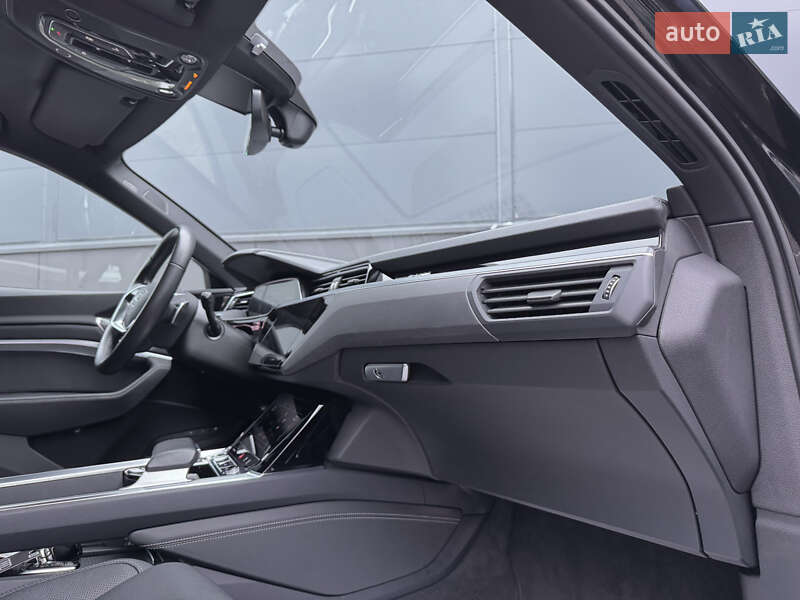 Внедорожник / Кроссовер Audi Q8 e-tron 2023 в Киеве фото 64 Внедорожник / Кроссовер Audi Q8 e-tron 2023 в Киеве