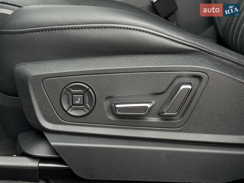 Внедорожник / Кроссовер Audi Q8 e-tron 2023 в Мукачево