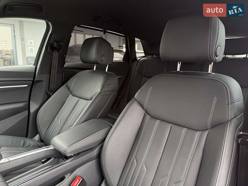 Внедорожник / Кроссовер Audi Q8 e-tron 2023 в Мукачево