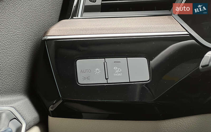 Внедорожник / Кроссовер Audi Q8 e-tron 2024 в Львове