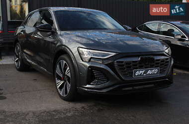 Внедорожник / Кроссовер Audi Q8 e-tron 2023 в Киеве