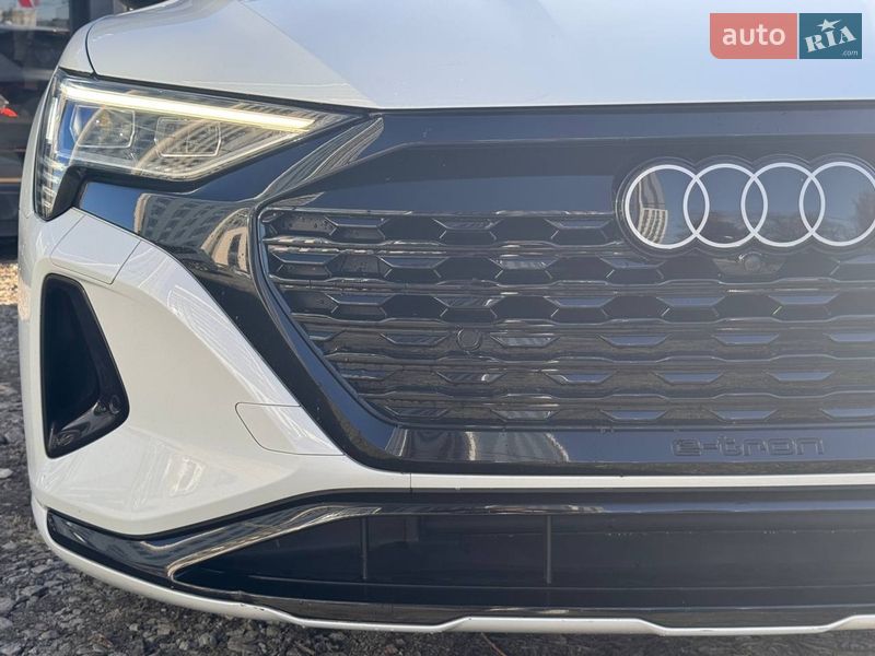 Внедорожник / Кроссовер Audi Q8 e-tron 2023 в Киеве