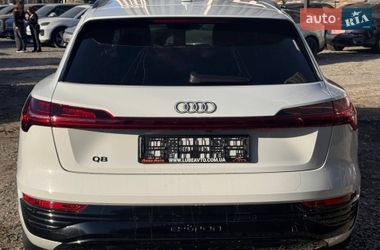 Внедорожник / Кроссовер Audi Q8 e-tron 2023 в Киеве