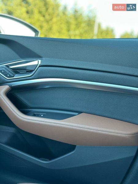 Внедорожник / Кроссовер Audi Q8 e-tron 2024 в Киеве