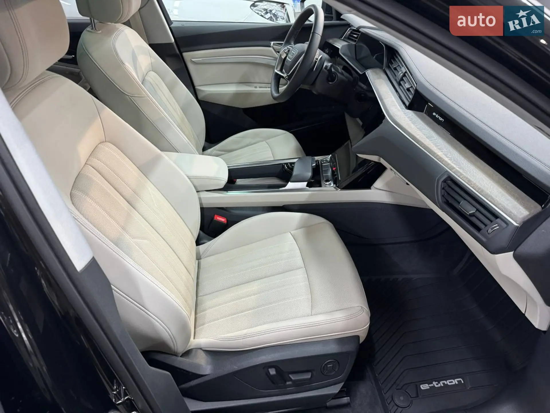 2023 Audi Q8 - мініатюра 27