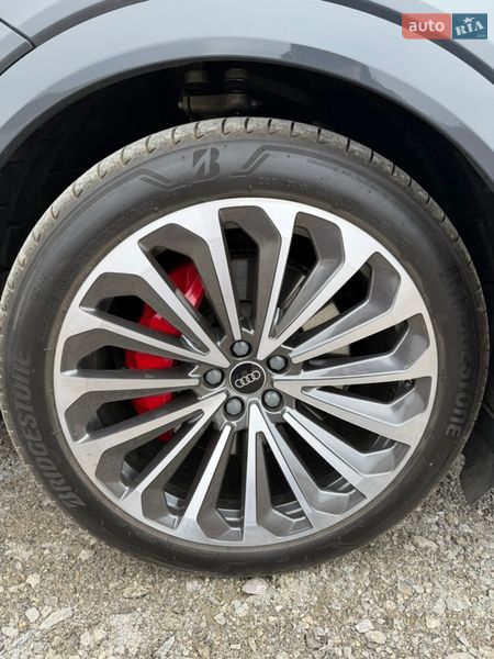 Внедорожник / Кроссовер Audi Q8 e-tron 2023 в Виннице