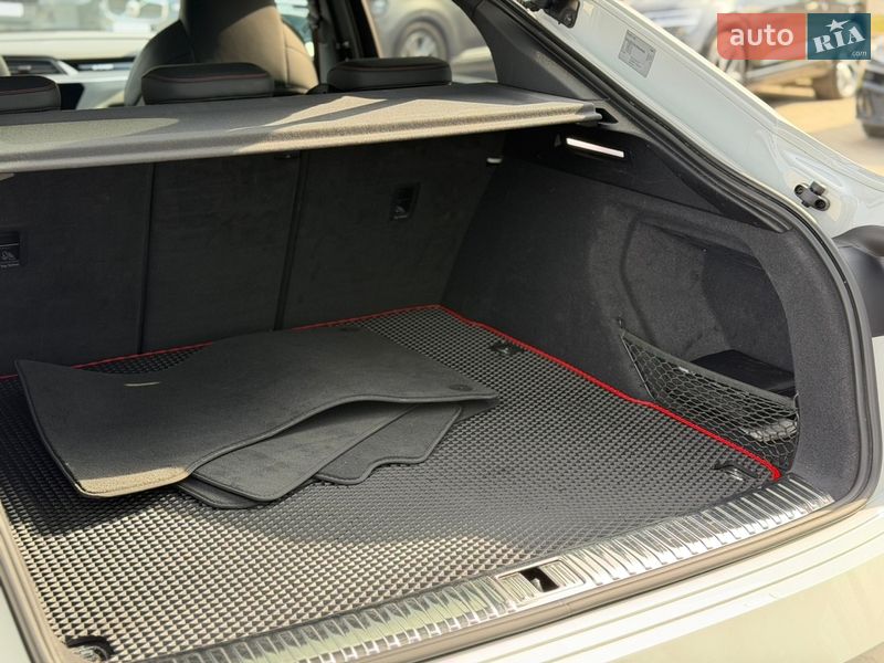 Внедорожник / Кроссовер Audi Q8 e-tron 2023 в Хмельницком