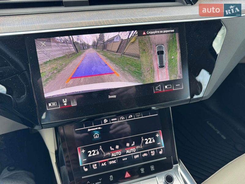 Внедорожник / Кроссовер Audi Q8 e-tron 2023 в Харькове