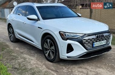 Внедорожник / Кроссовер Audi Q8 e-tron 2023 в Харькове