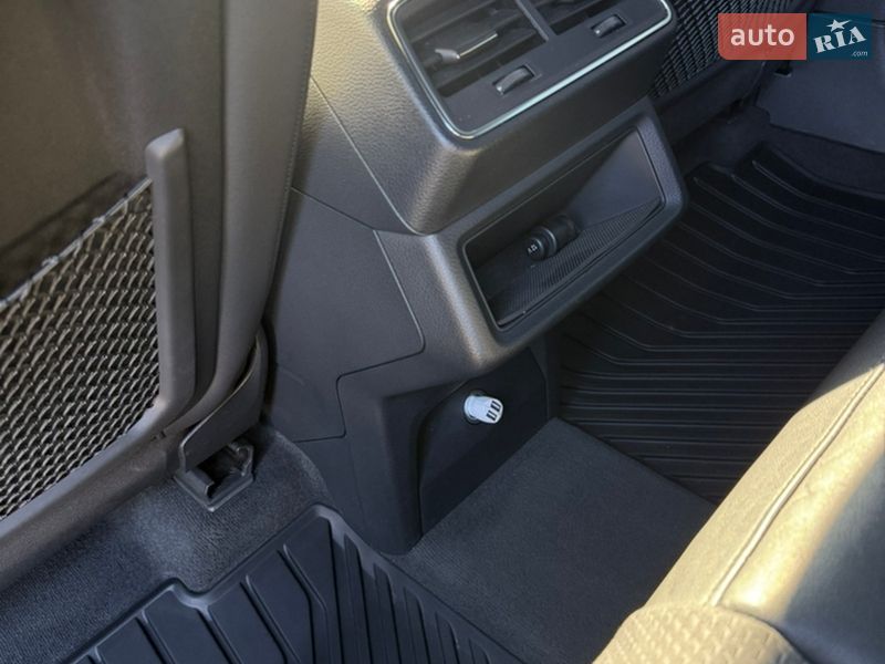 Внедорожник / Кроссовер Audi Q8 e-tron 2023 в Одессе