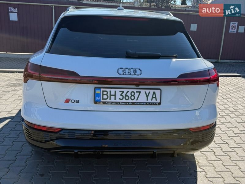Внедорожник / Кроссовер Audi Q8 e-tron 2023 в Одессе