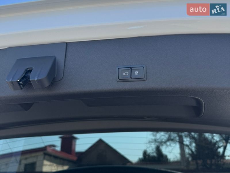 Внедорожник / Кроссовер Audi Q8 e-tron 2023 в Одессе