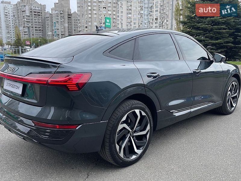 Внедорожник / Кроссовер Audi Q8 e-tron 2024 в Киеве