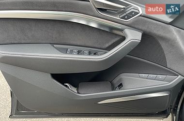 Внедорожник / Кроссовер Audi Q8 e-tron 2024 в Киеве