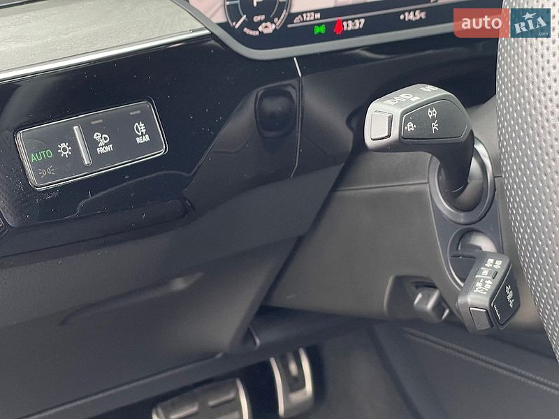 Внедорожник / Кроссовер Audi Q8 e-tron 2024 в Киеве