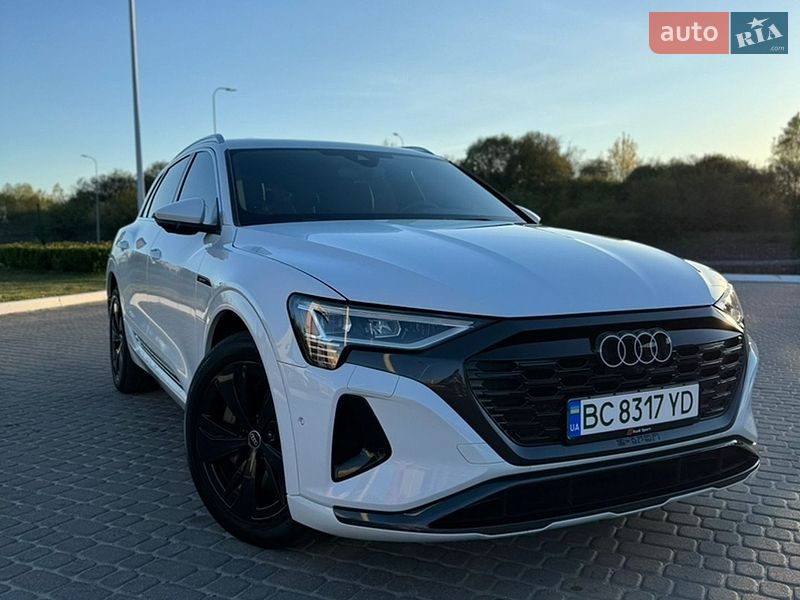 Внедорожник / Кроссовер Audi Q8 e-tron 2023 в Львове