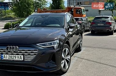 Внедорожник / Кроссовер Audi Q8 e-tron 2023 в Киеве