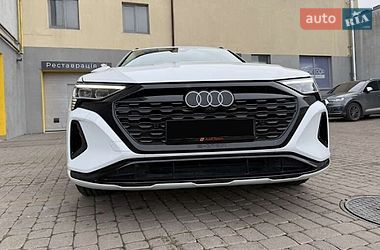 Внедорожник / Кроссовер Audi Q8 e-tron 2023 в Ужгороде
